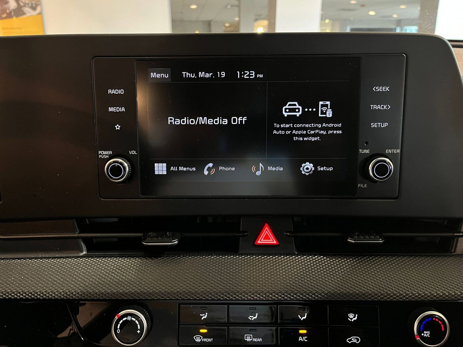 Used 2025 Kia Sportage LX image 20