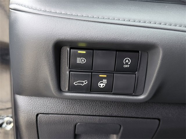 Certified 2025 Toyota Highlander Limited image 42