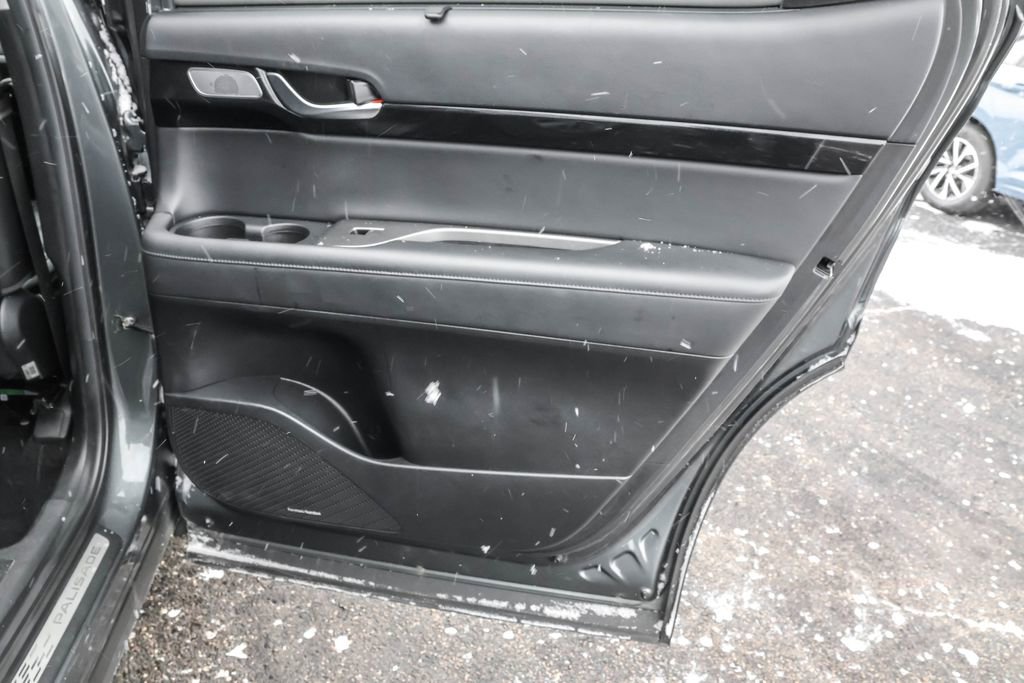 Used 2022 Hyundai Palisade Limited image 33