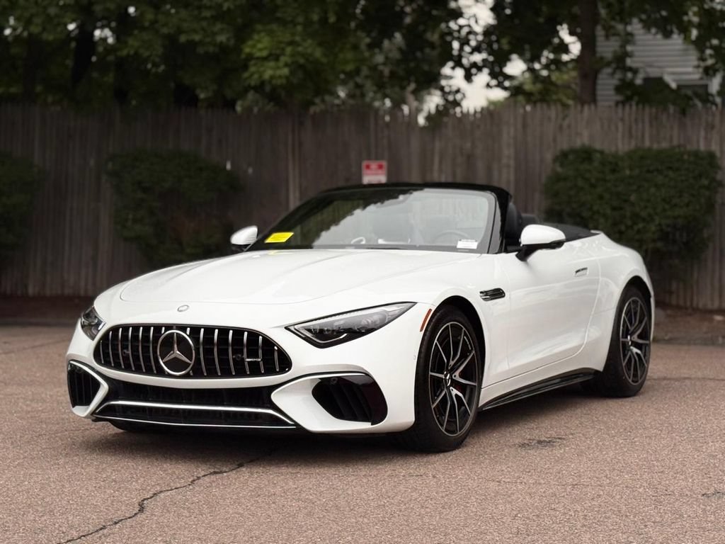Used 2023 Mercedes-Benz SL 55 AMG 4MATIC w/ Driver Assistance Package image 2