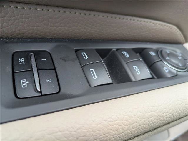 Used 2021 GMC Yukon XL Denali image 7