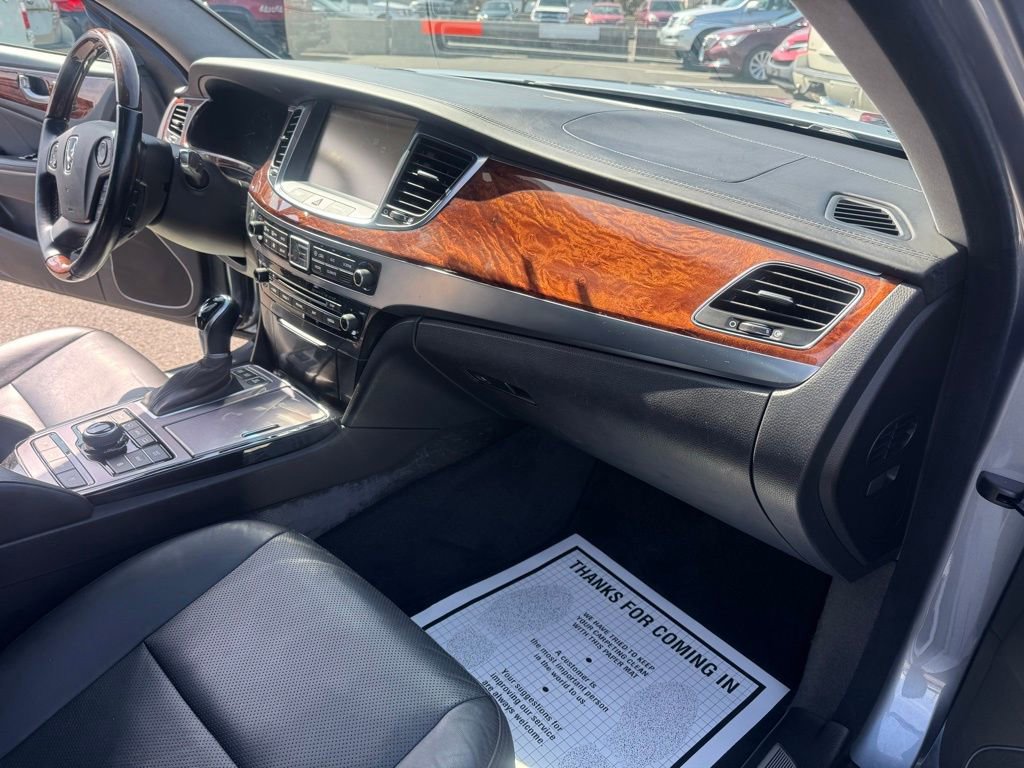 Used 2014 Hyundai Equus Signature RWD image 25