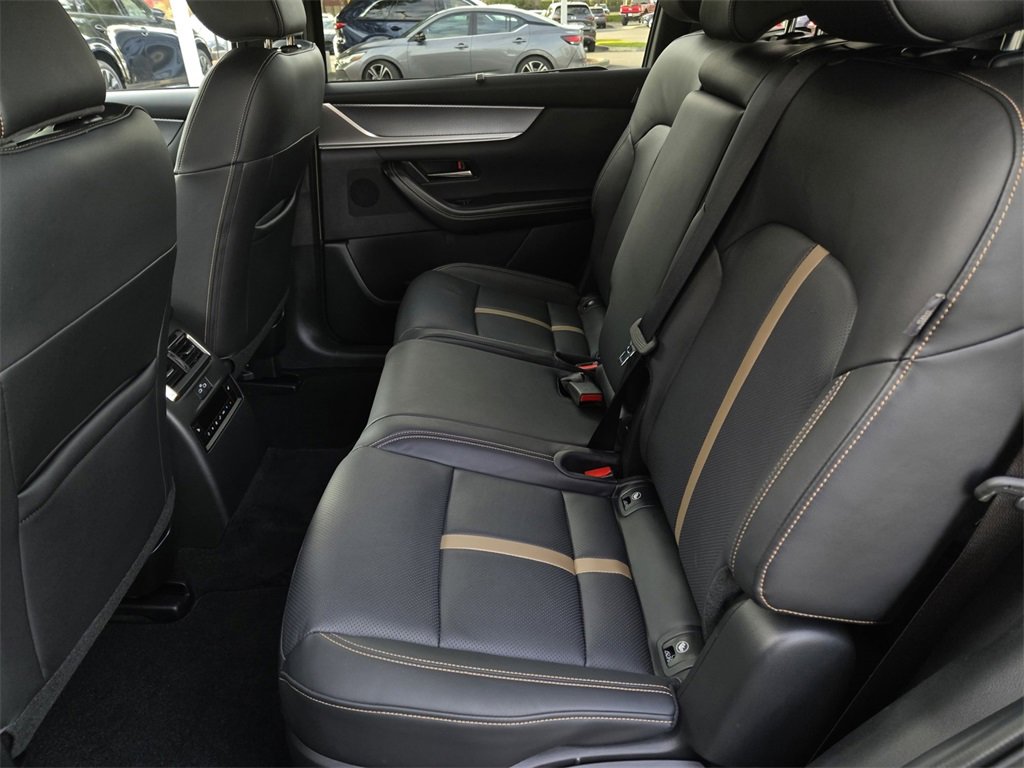 Certified 2025 MAZDA CX-70 Plug-In Hybrid w/ Premium Plus image 14