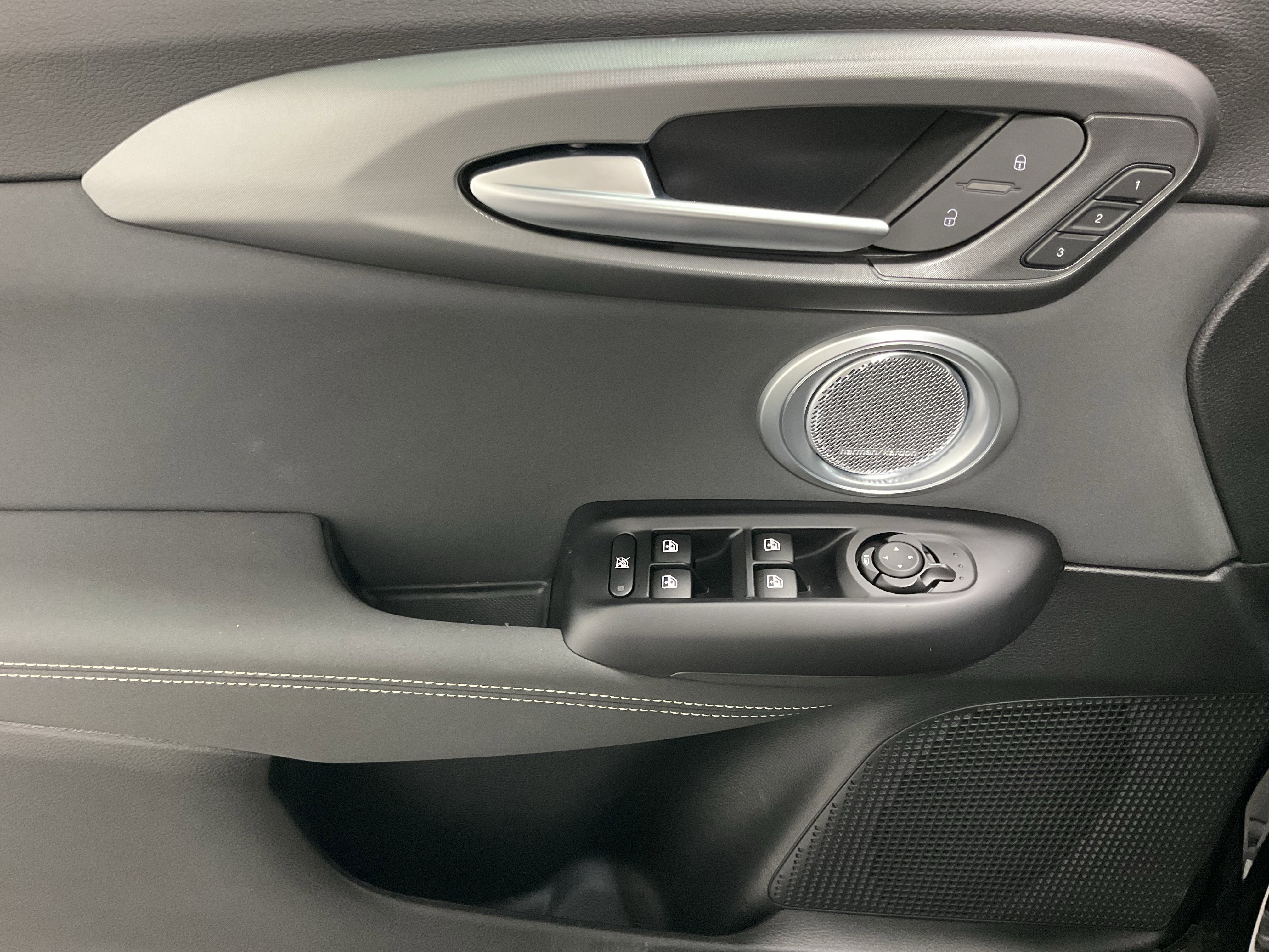 New 2026 Alfa Romeo Tonale image 16