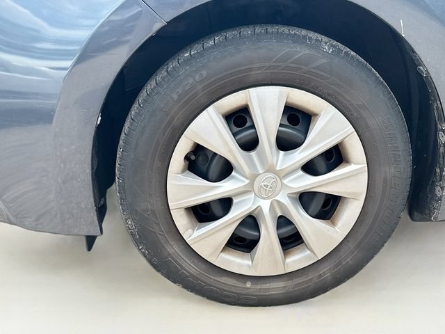 Used 2016 Toyota Corolla L FWD image 11