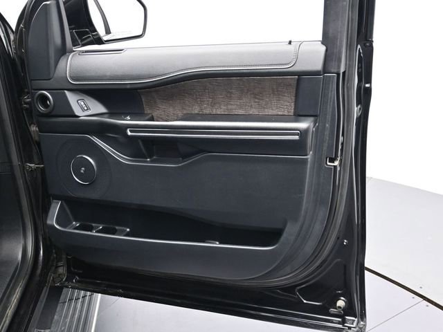 Used 2021 Ford Expedition Max Limited image 31