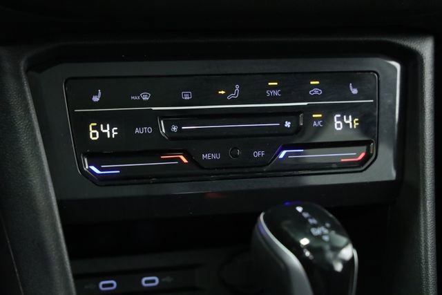 Certified 2022 Volkswagen Tiguan SE w/ Panoramic Sunroof Package image 19