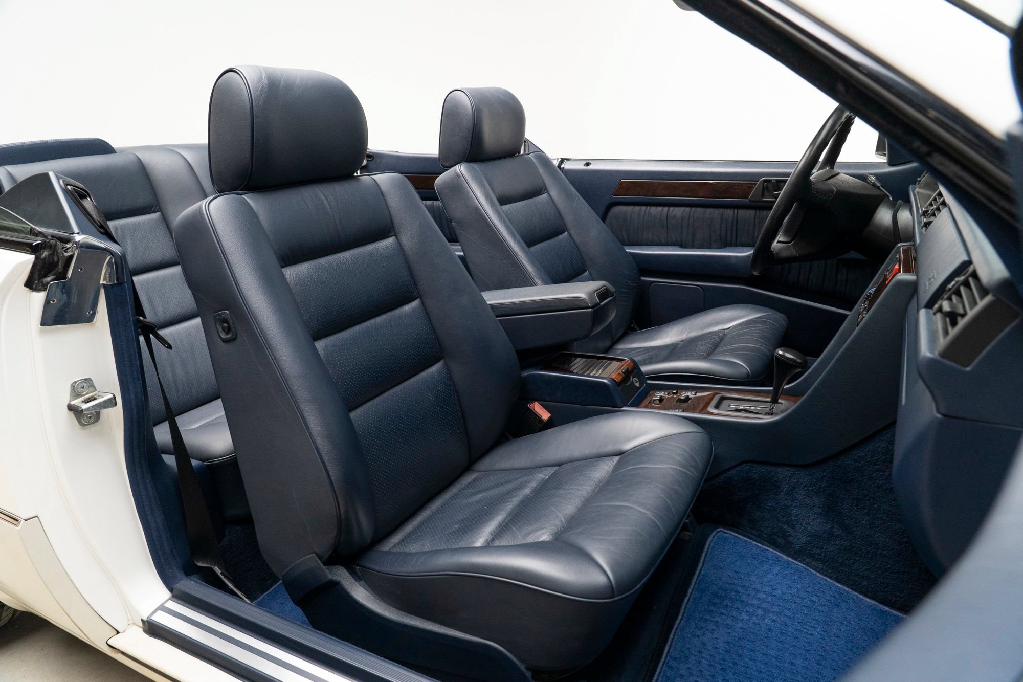 Used 1995 Mercedes-Benz E 320 Convertible image 41