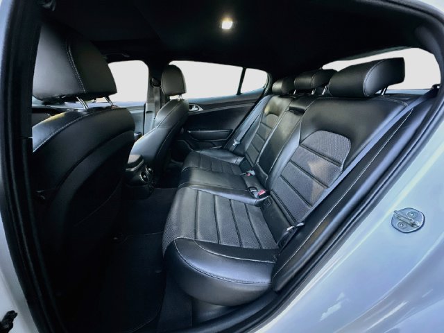 Used 2018 Kia Stinger GT2 AWD/4WD image 26