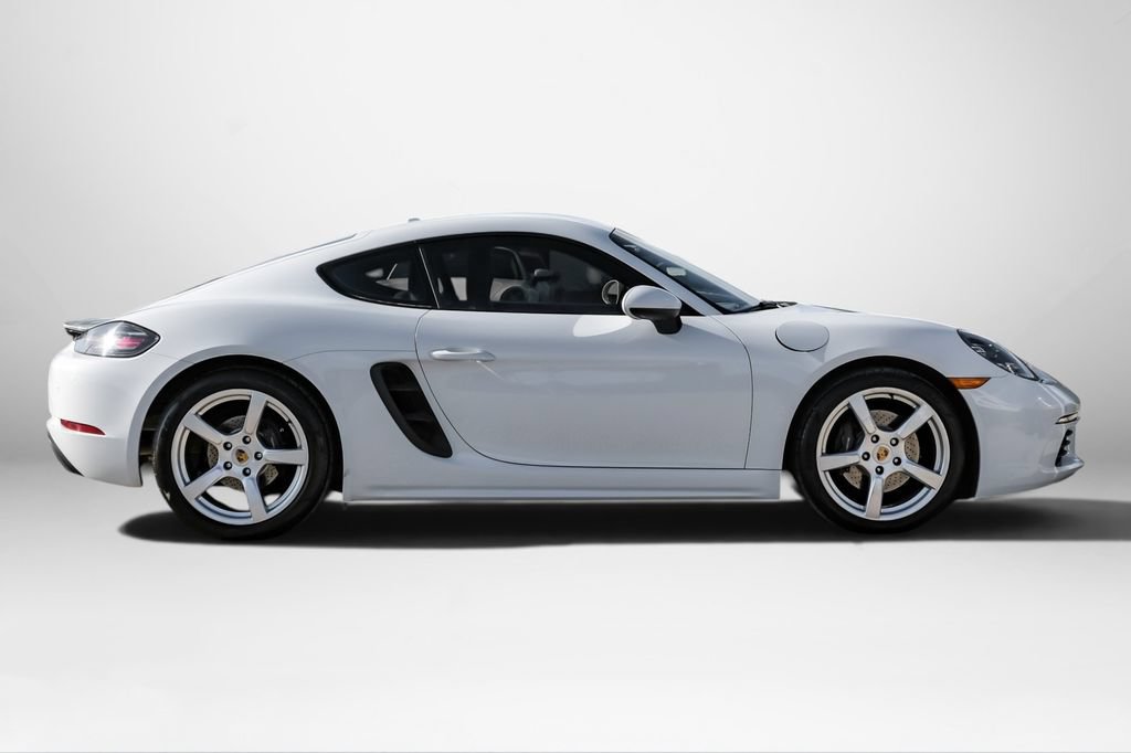 Used 2021 Porsche 718 Cayman RWD image 5