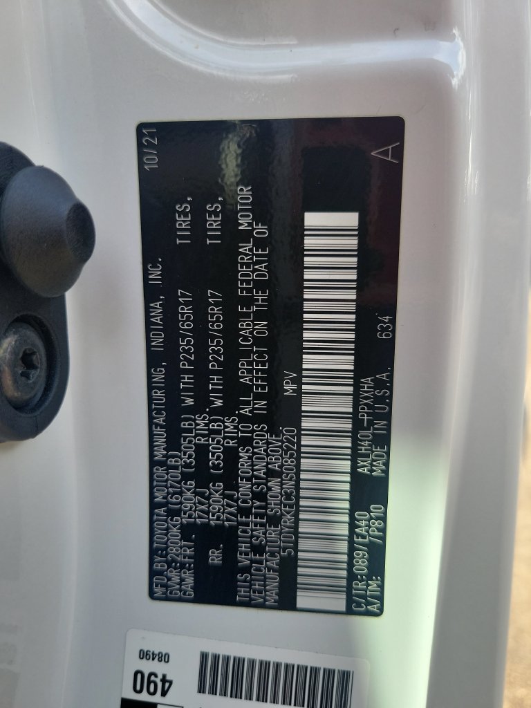 Used 2022 Toyota Sienna XLE FWD image 43
