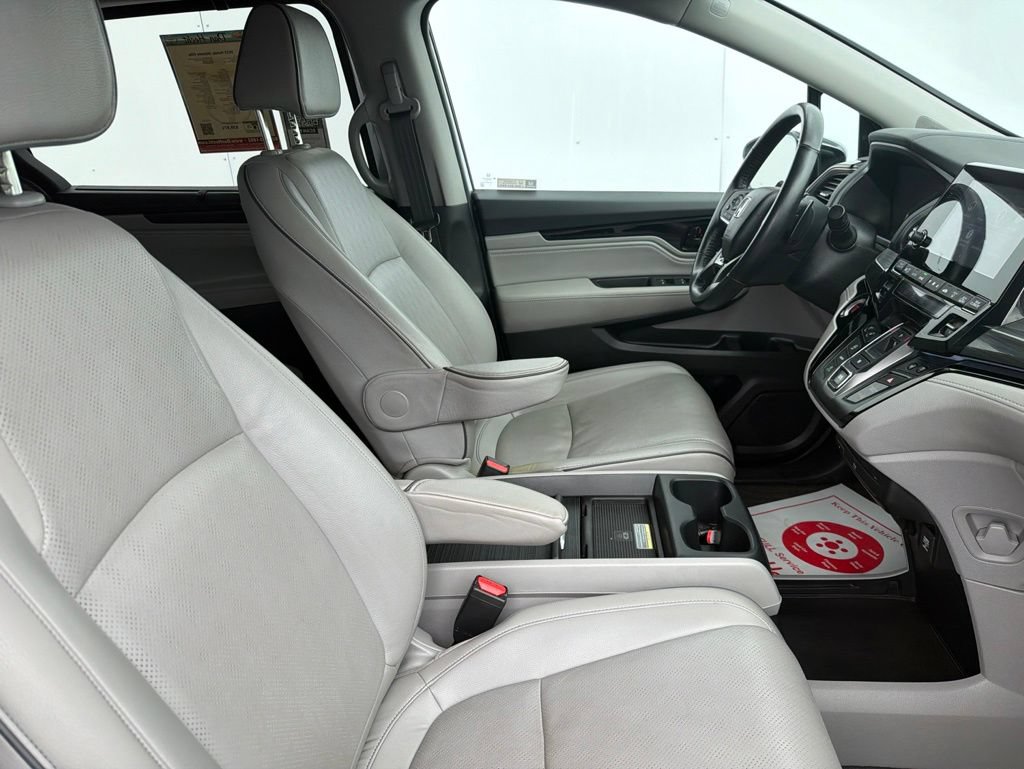 Used 2023 Honda Odyssey Elite image 6