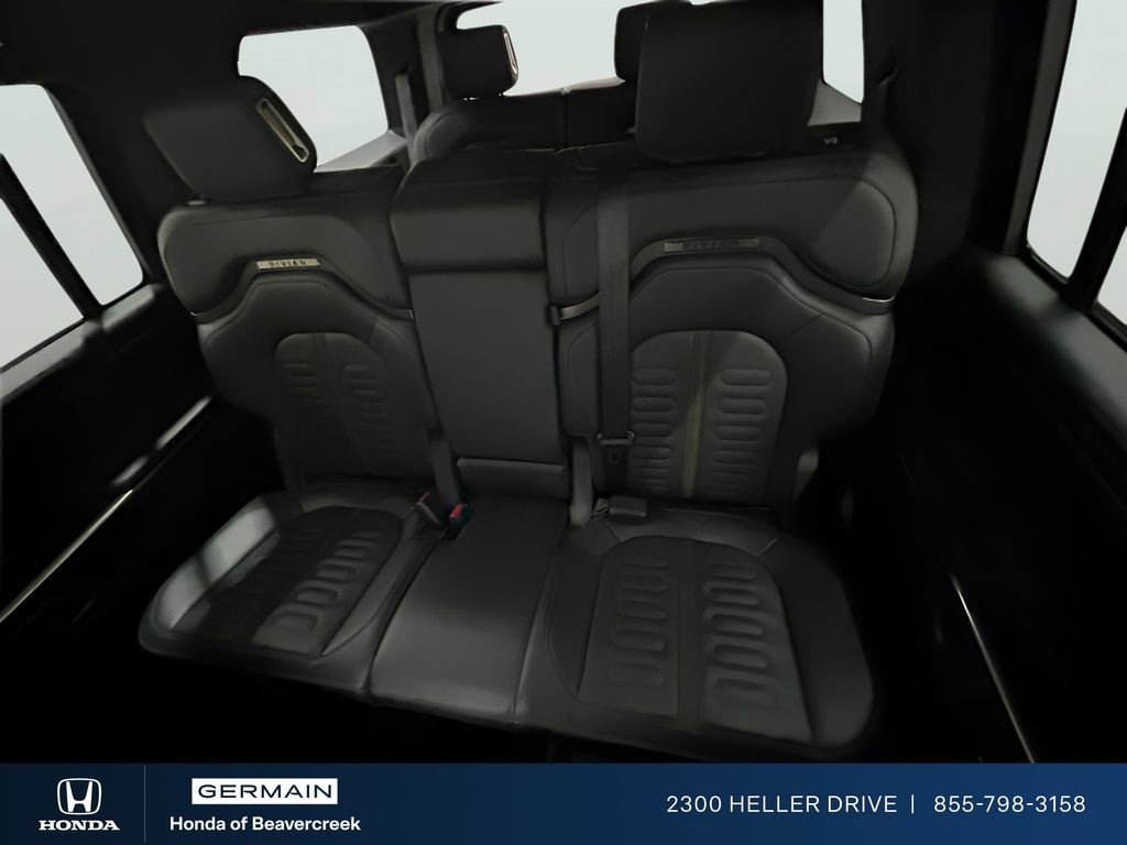 Used 2022 Rivian R1S Launch Edition image 20