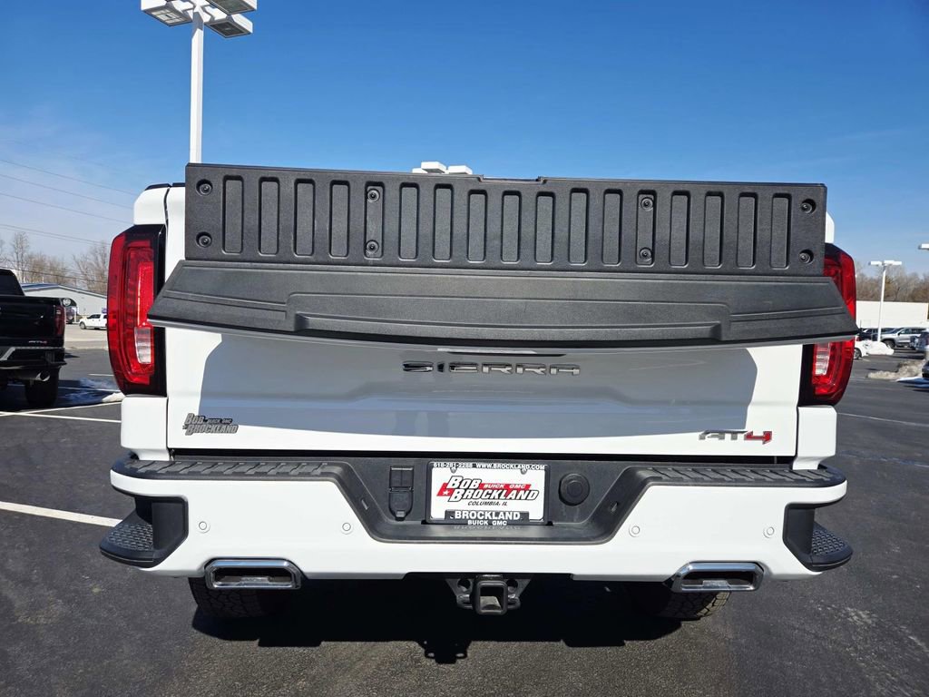 Used 2025 GMC Sierra 1500 AT4 w/ AT4 Premium Package image 18