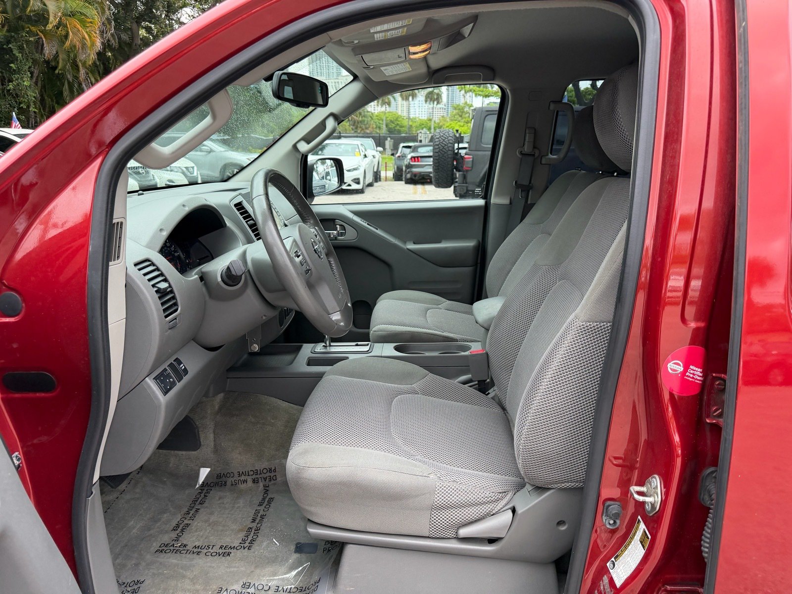Used 2017 Nissan Frontier SV w/ SV Value Truck Package RWD image 10