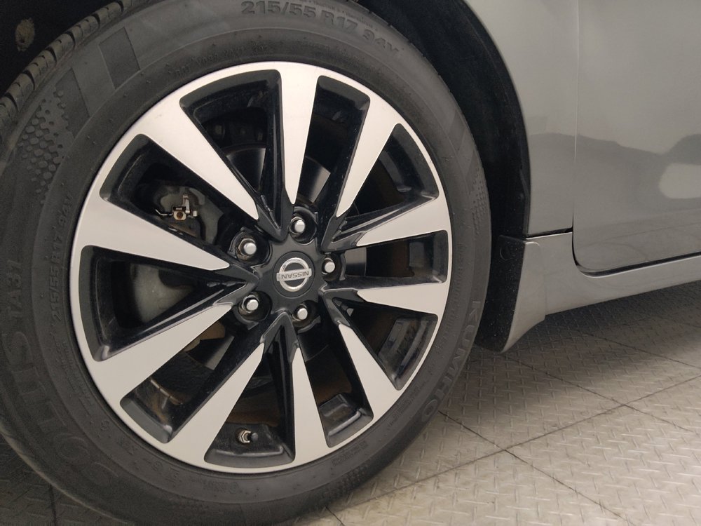 Used 2018 Nissan Altima 2.5 SL w/ 2.5 SL Technology Package FWD image 31