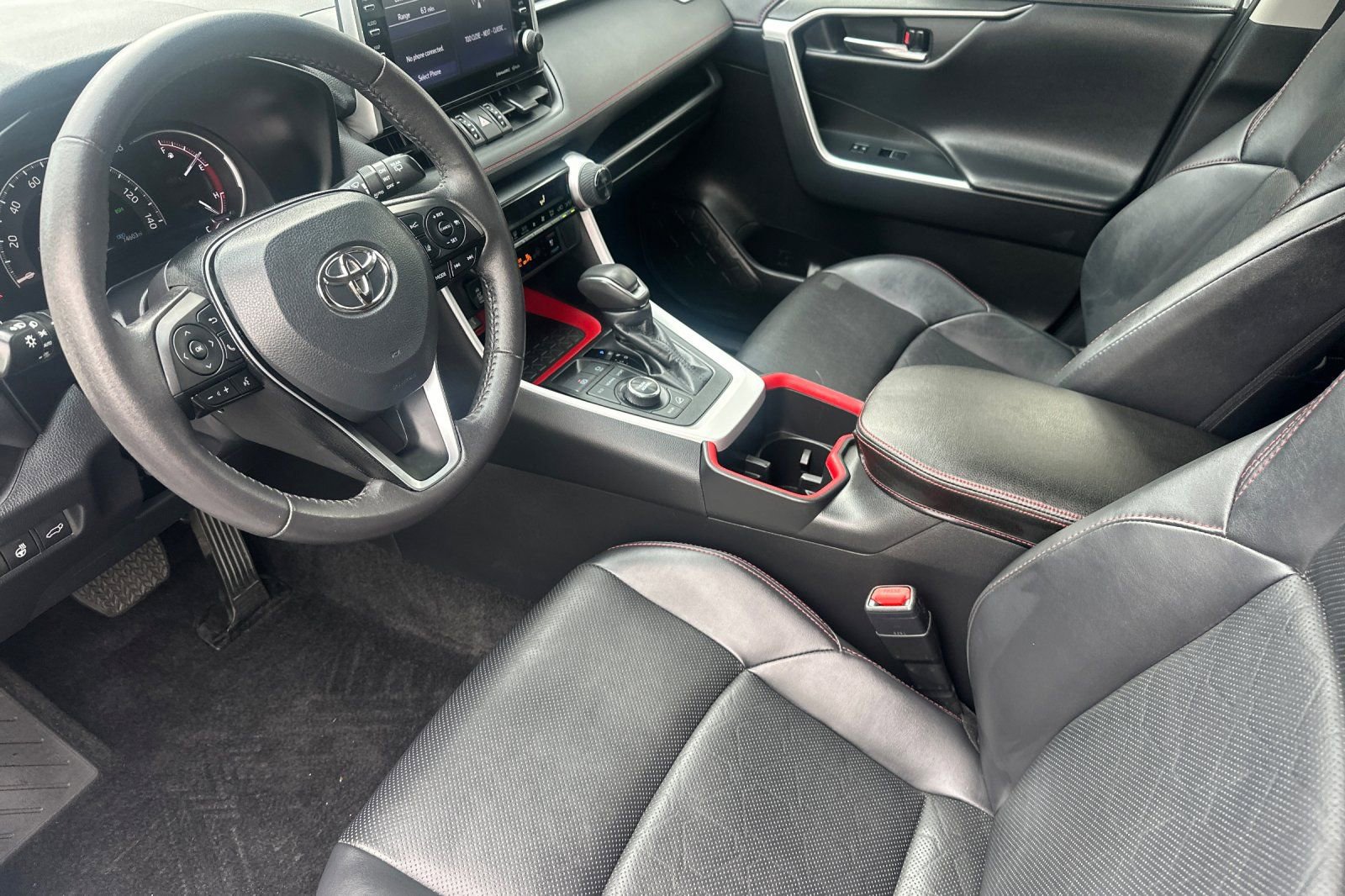 Used 2022 Toyota RAV4 TRD Off-Road w/ TRD Off-Road Weather Package image 10