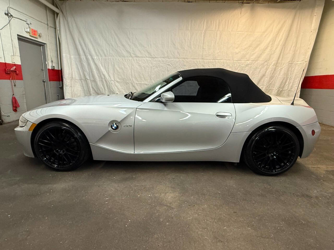 Used 2008 BMW Z4 3.0i image 3