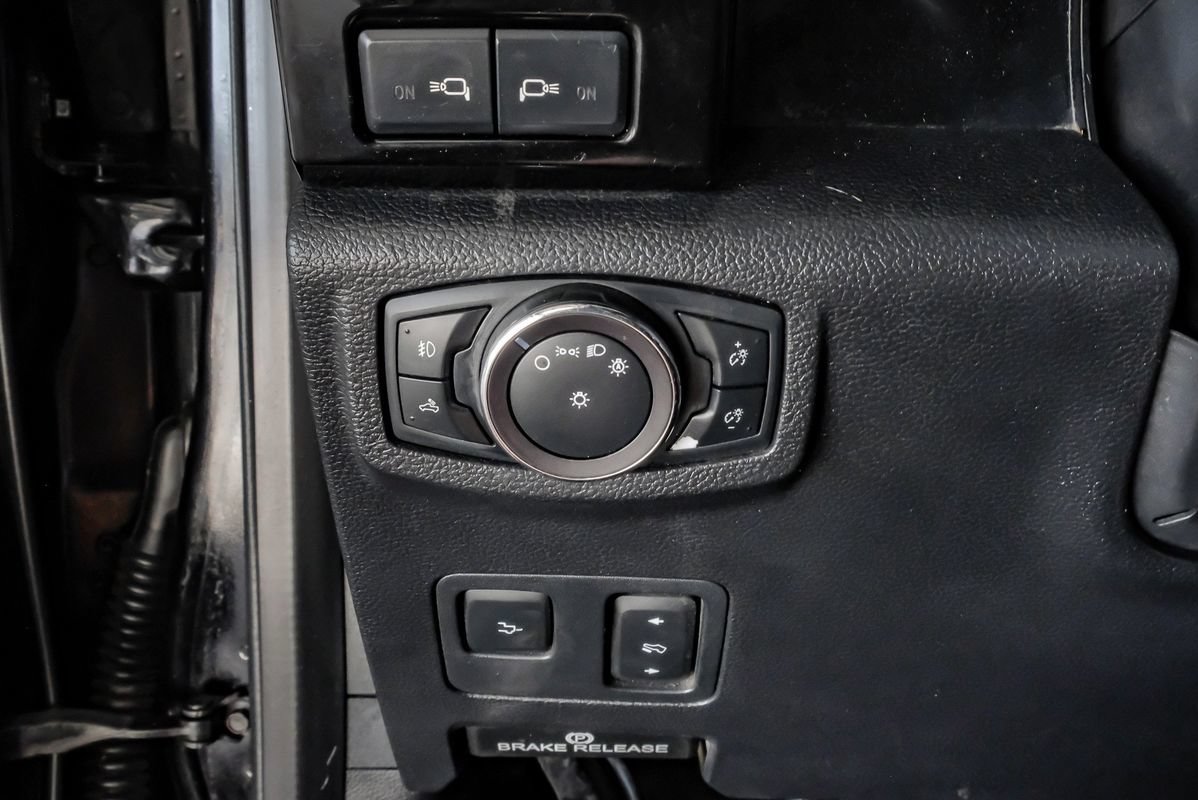 Used 2019 Ford F250 Lariat w/ Lariat Ultimate Package AWD/4WD image 27
