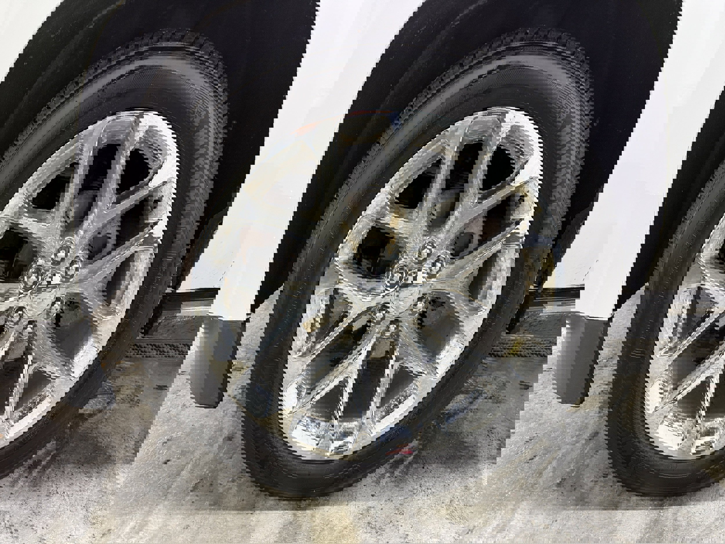 Used 2017 Chevrolet Suburban Premier image 35