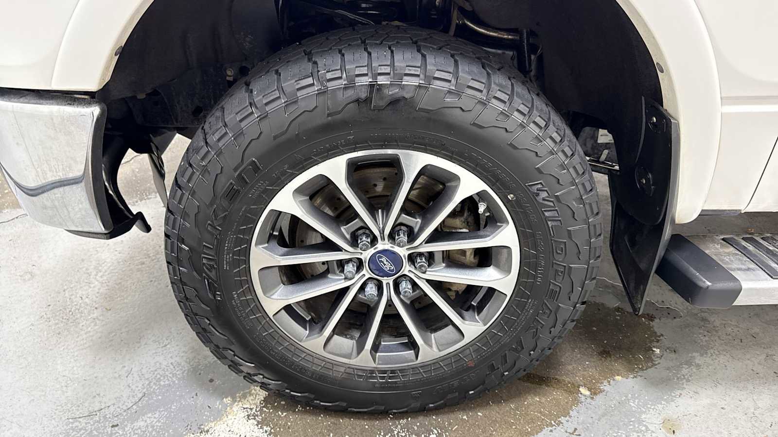 Used 2013 Ford F150 Lariat w/ Luxury Equipment Group image 10