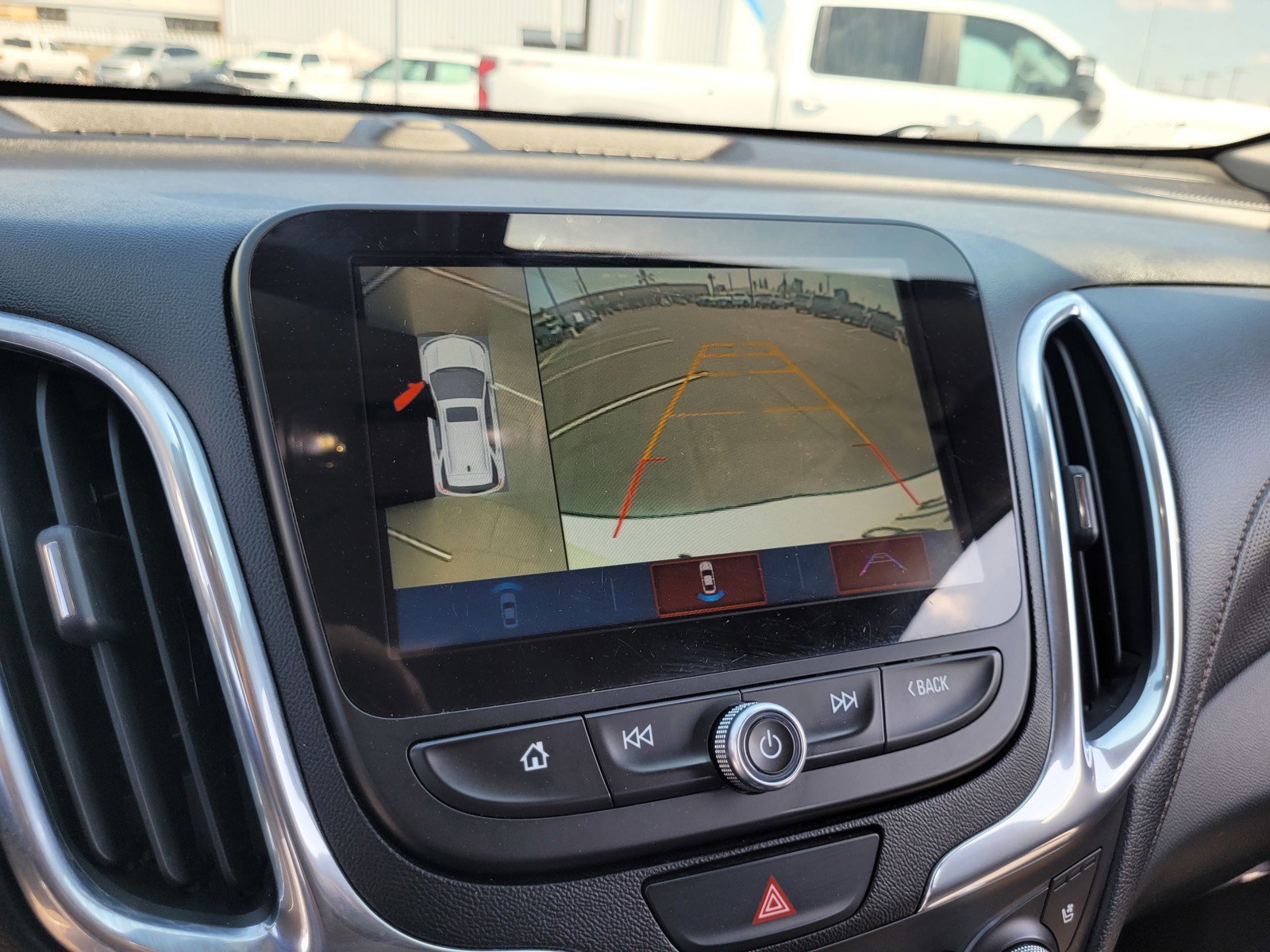 Used 2018 Chevrolet Equinox Premier AWD/4WD image 17