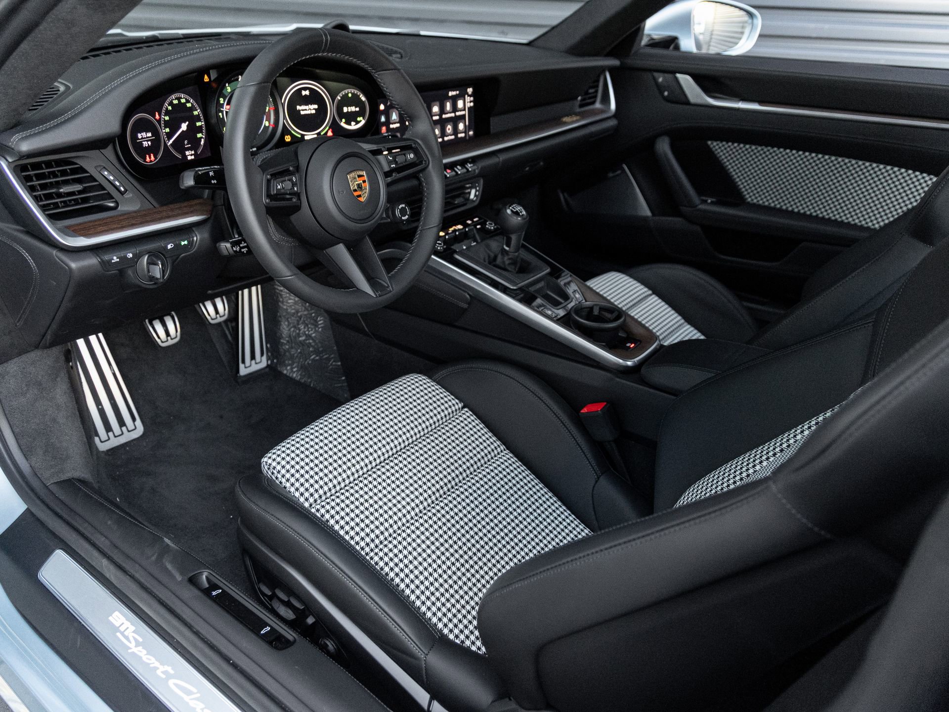 Certified 2023 Porsche 911 Sport Classic image 4