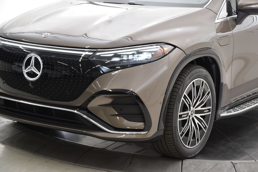 New 2026 Mercedes-Benz EQS 400 4MATIC SUV image 11