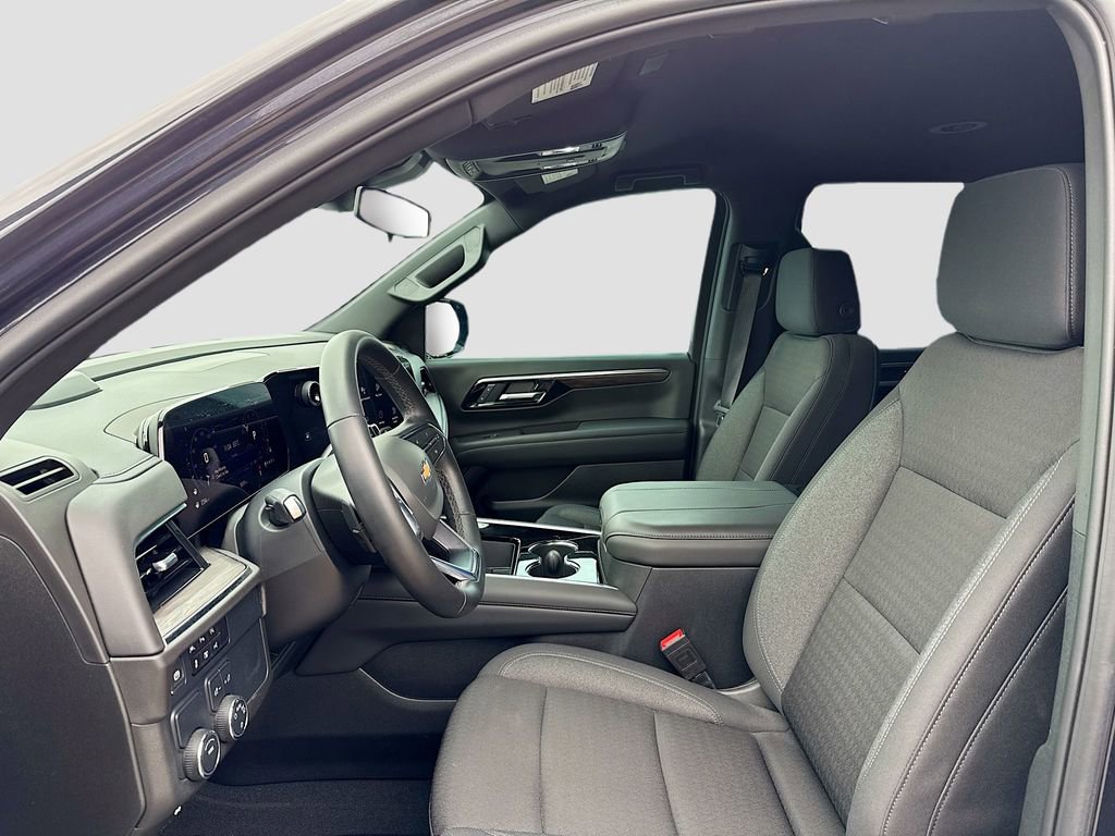 Certified 2025 Chevrolet Suburban LS image 10