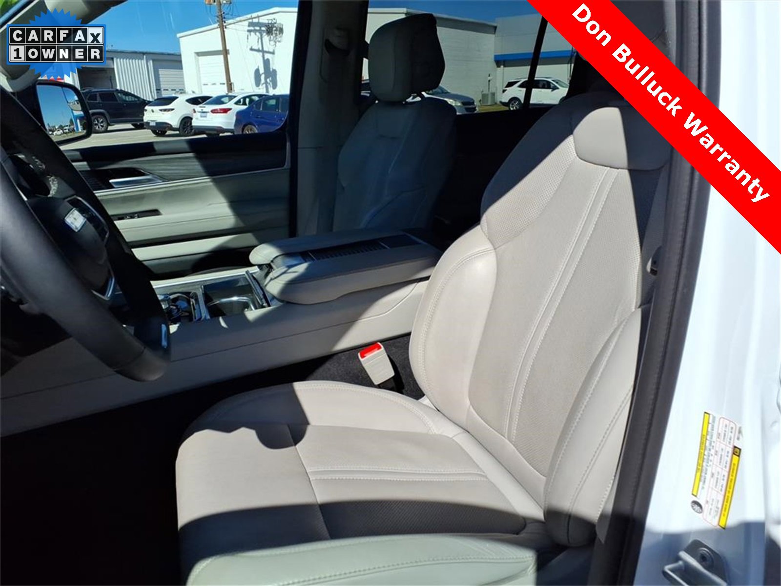 Used 2024 Jeep Wagoneer L Series II w/ Flexible Seating Group image 18