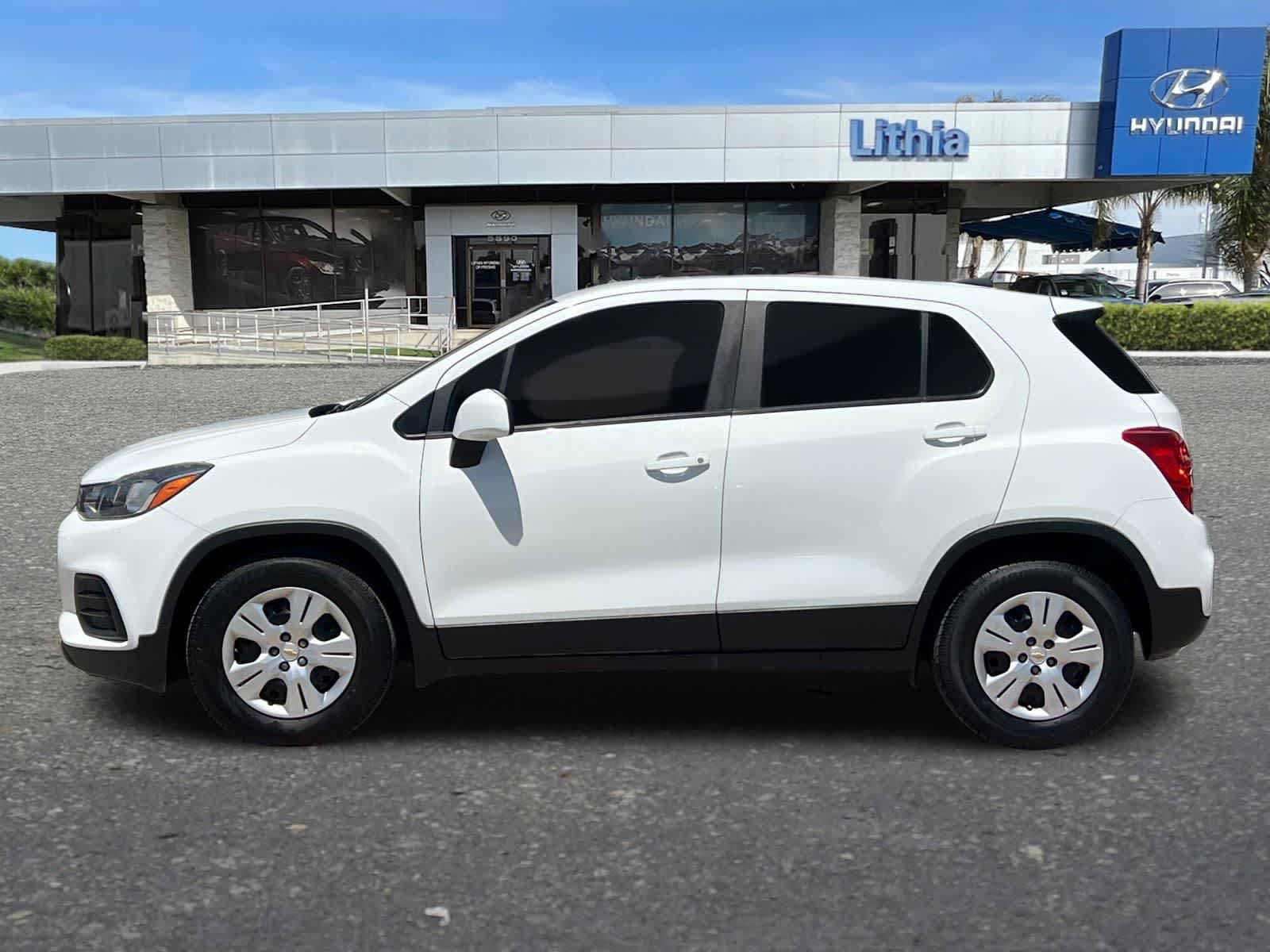 Used 2018 Chevrolet Trax LS FWD image 6