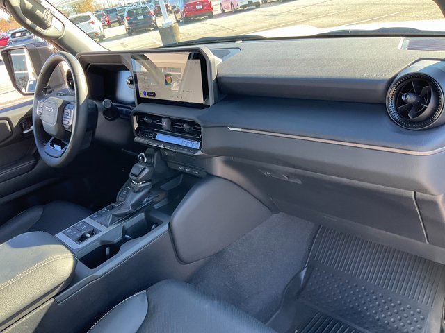 Used 2024 Toyota Land Cruiser image 21