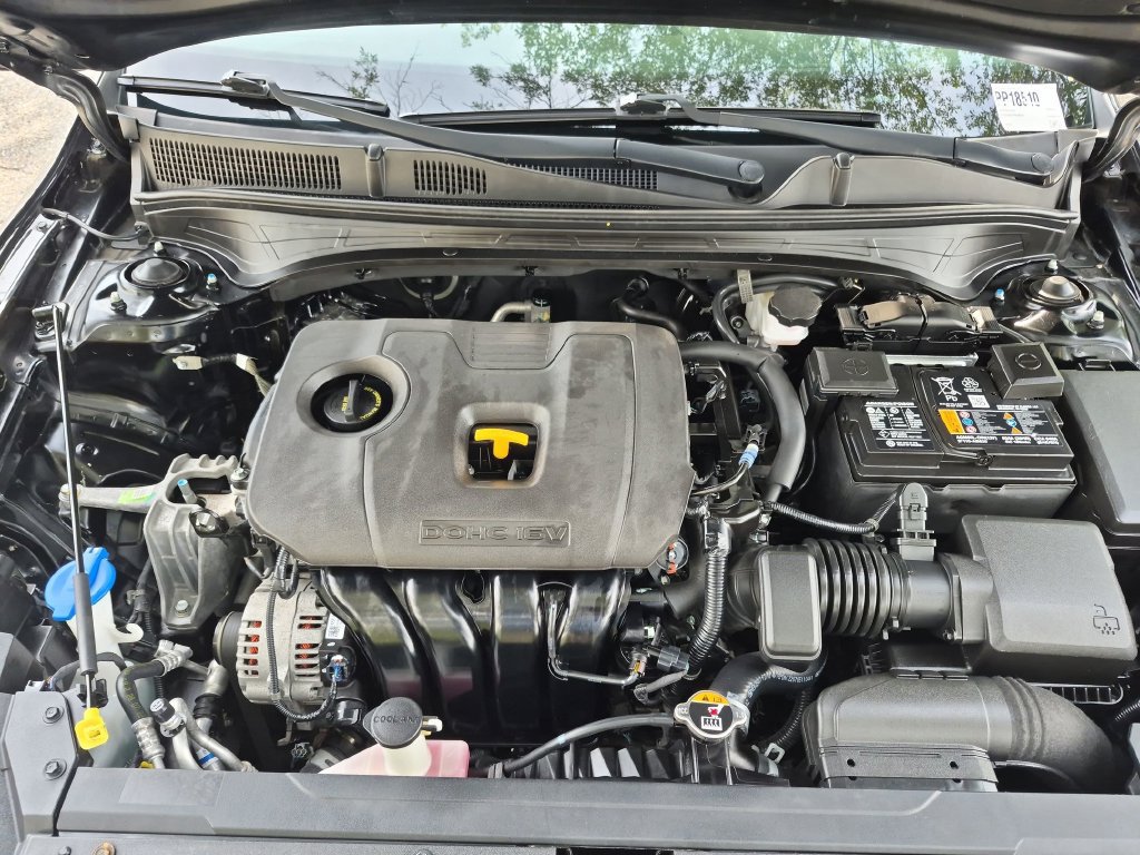 Used 2023 Kia Forte LXS FWD image 13