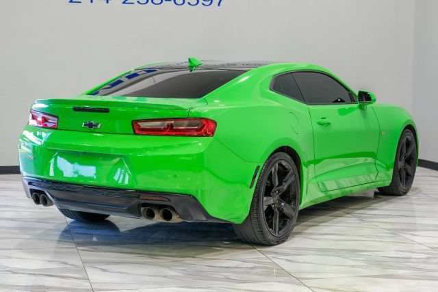 Used 2017 Chevrolet Camaro LT RWD image 11