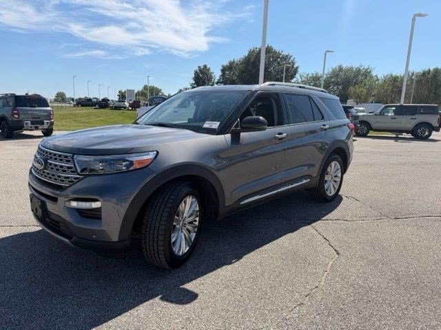 Used 2024 Ford Explorer Limited w/ Limited Technology Package AWD/4WD image 7