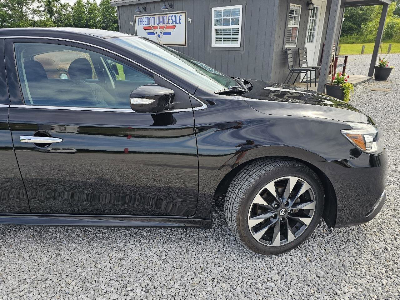 Used 2019 Nissan Sentra SR FWD image 12