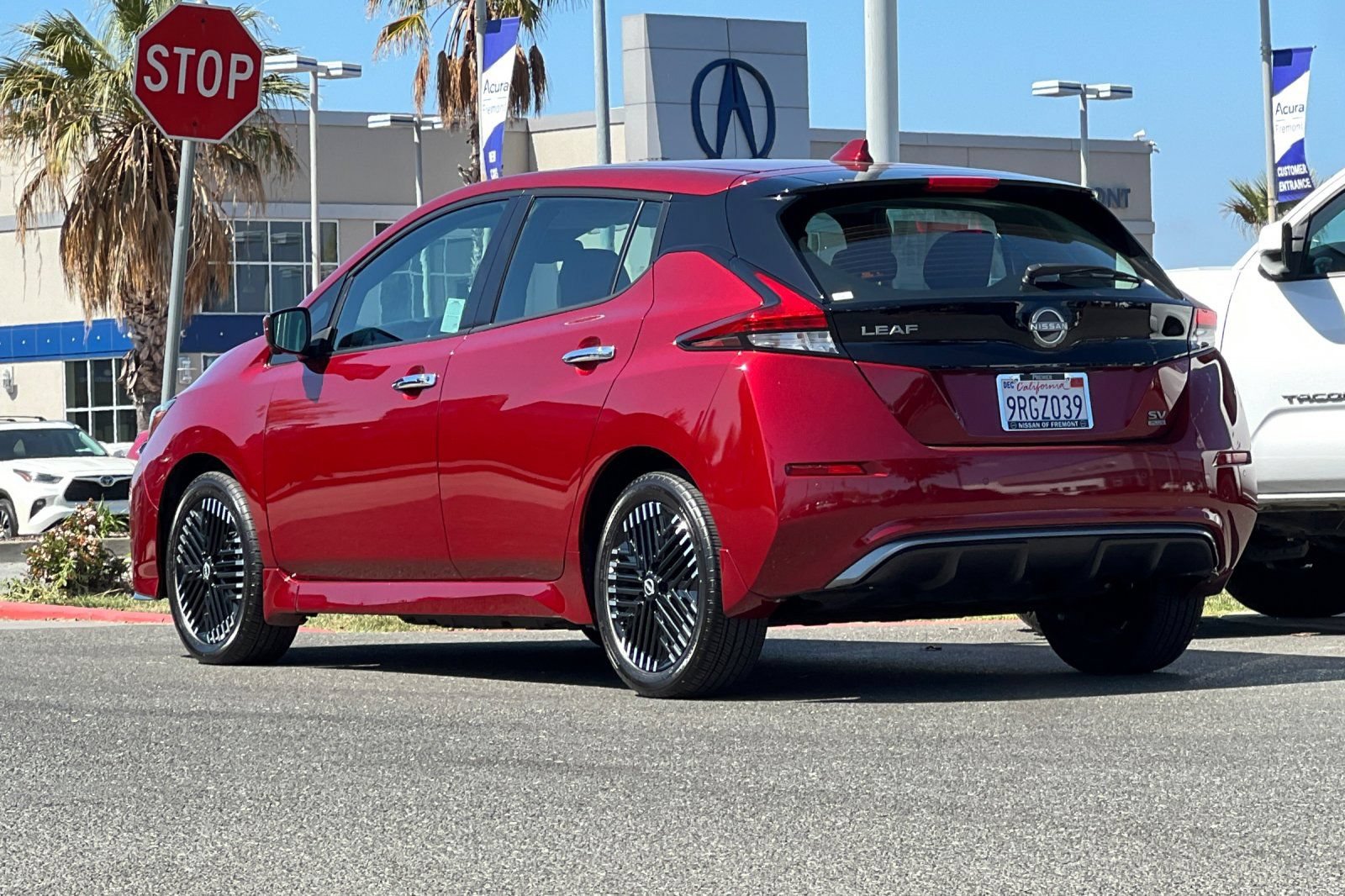 Certified 2024 Nissan Leaf SV Plus FWD image 6