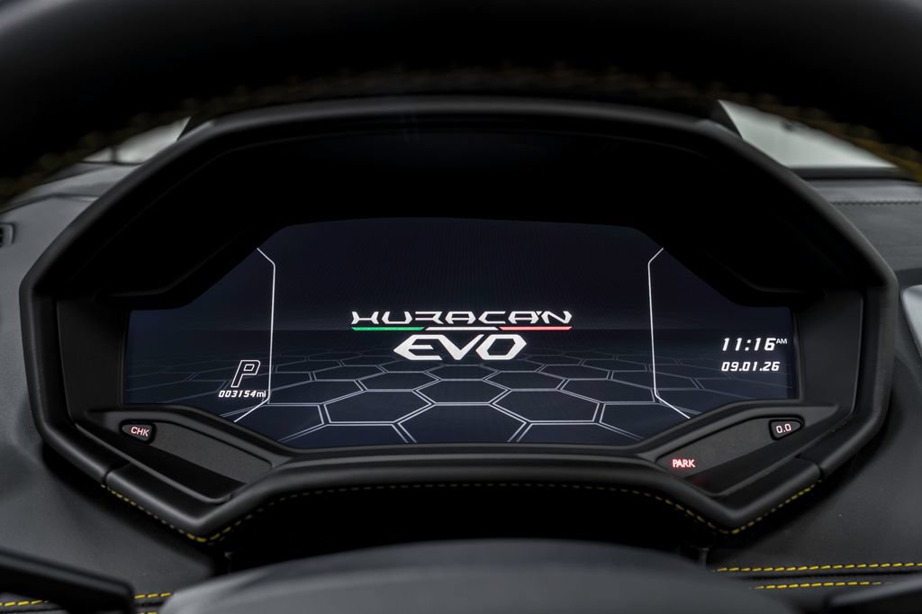 Used 2022 Lamborghini Huracan EVO RWD image 14