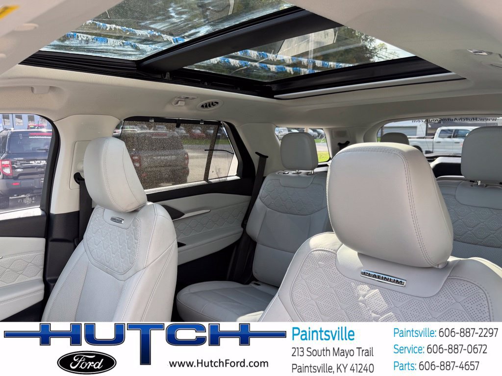 Used 2025 Ford Explorer Platinum w/ Ultimate Package AWD/4WD image 9