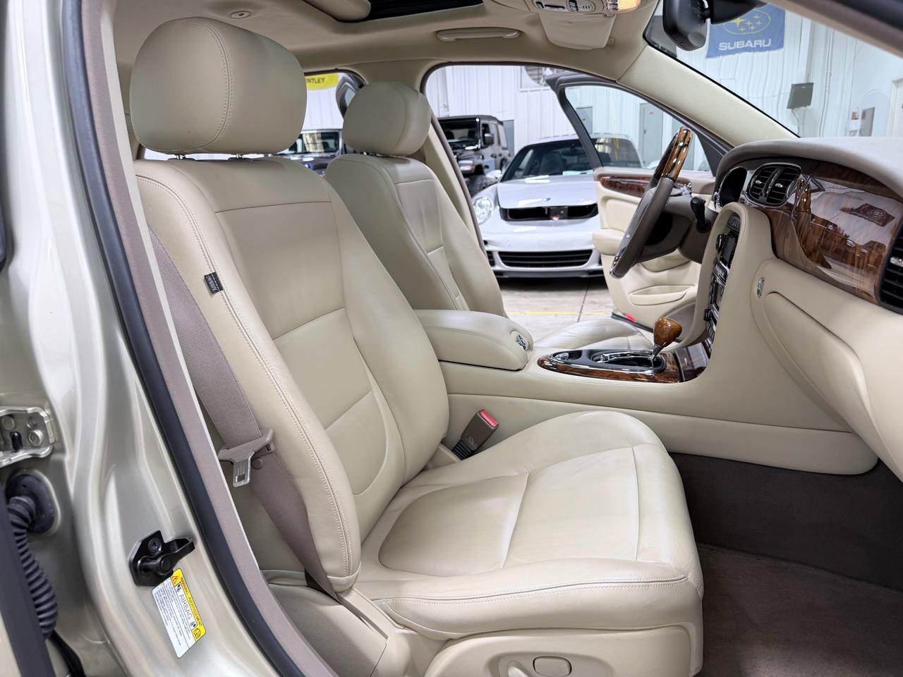 Used 2006 Jaguar XJ8 RWD image 37