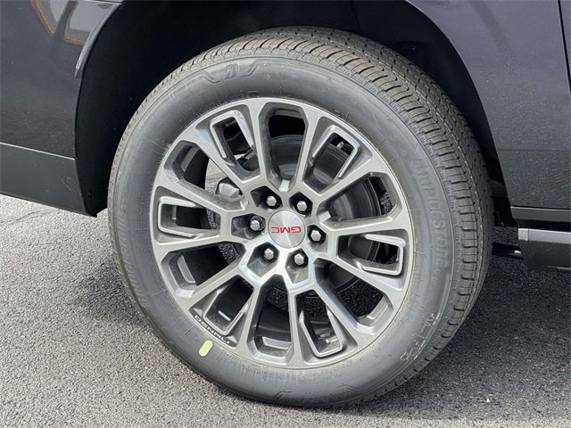 New 2026 GMC Yukon XL Denali image 18
