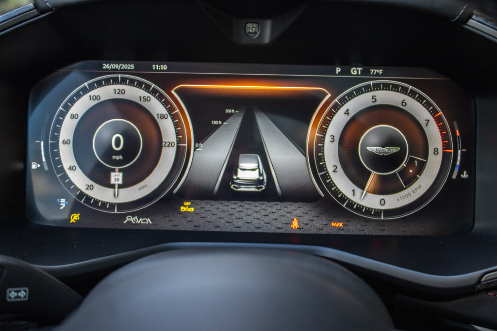 Used 2025 Aston Martin DBX 707 AWD/4WD image 17