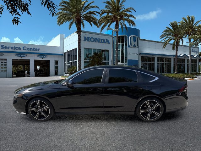 Used 2025 Honda Accord Sport image 5