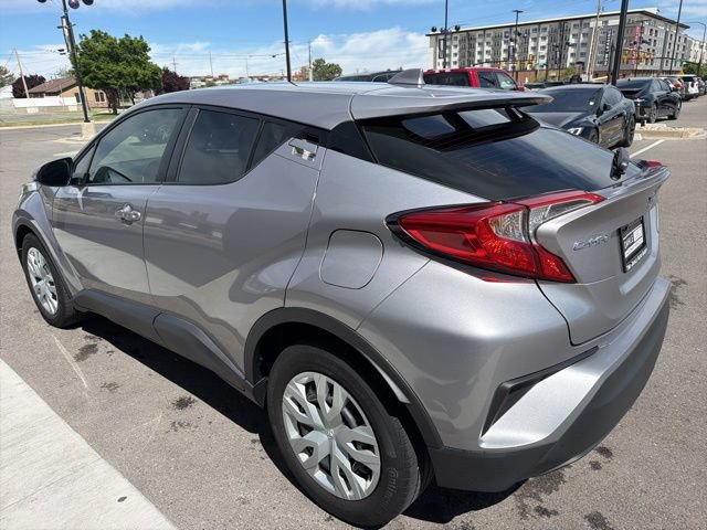 Used 2019 Toyota C-HR LE FWD image 5