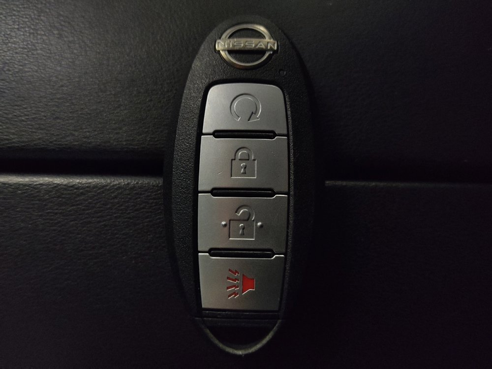 Used 2022 Nissan Rogue SV image 32