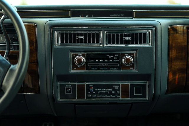 Used 1986 Cadillac Brougham Brougham image 45