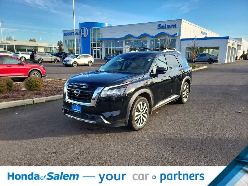 Used 2022 Nissan Pathfinder Platinum w/ Cargo Package image 1