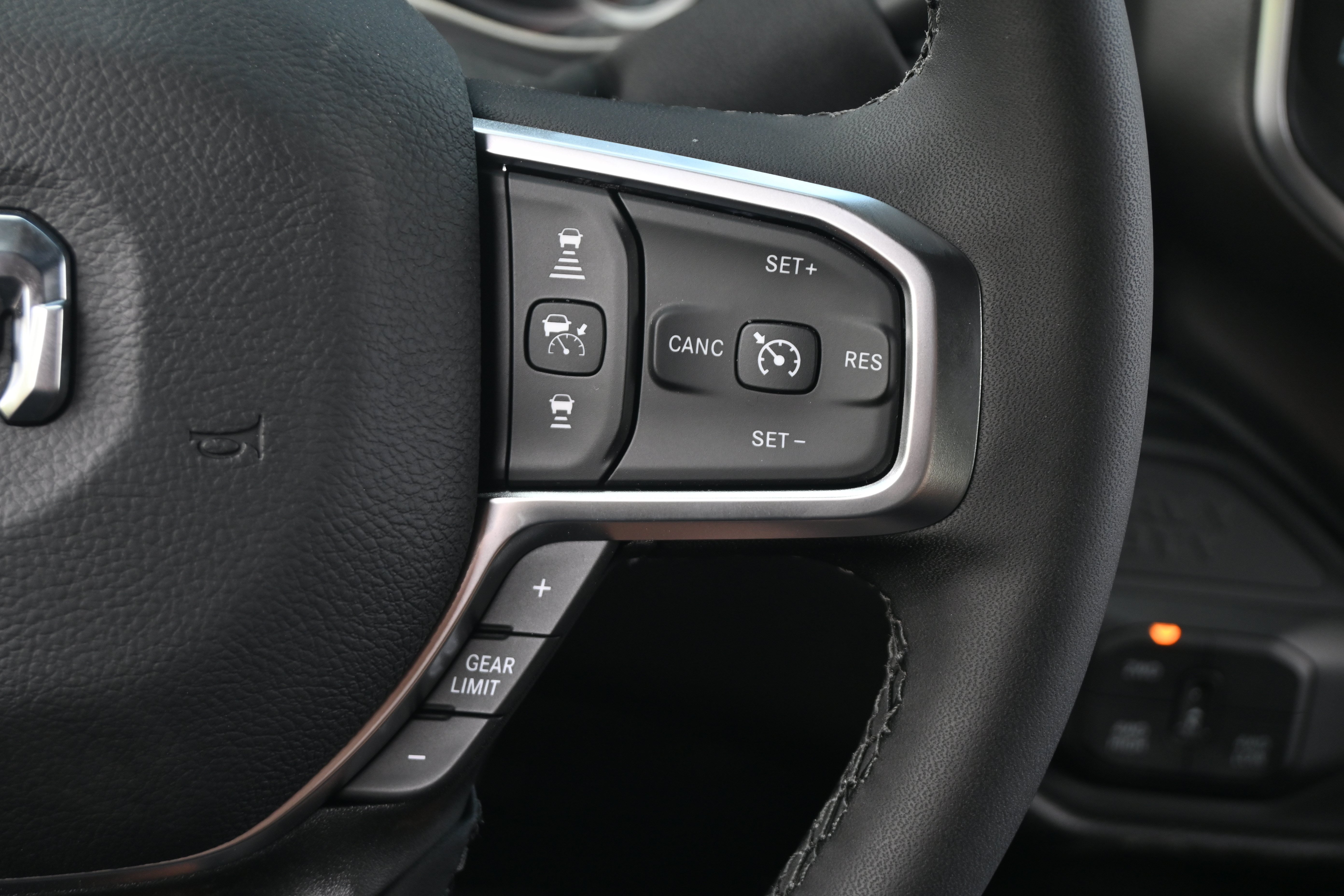 New 2026 RAM 2500 Big Horn AWD/4WD image 16