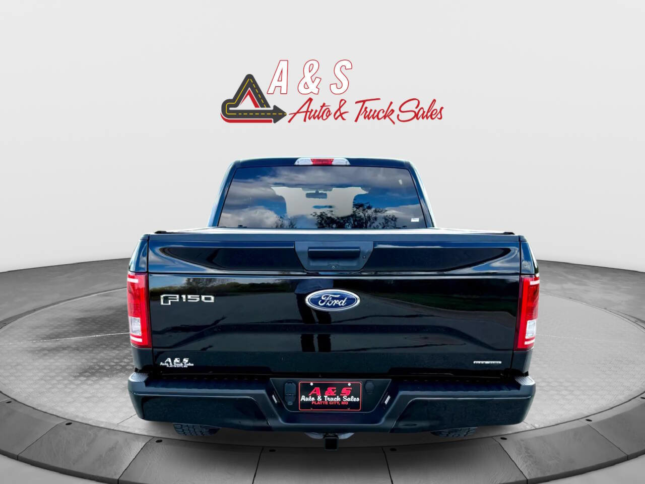 Used 2016 Ford F150 XLT w/ Equipment Group 301A Mid image 5