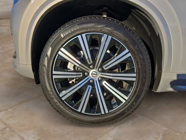 Certified 2025 Volvo XC90 B5 Core image 14